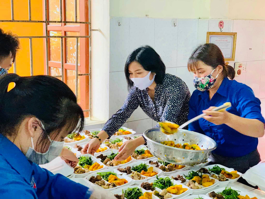 Hơn 30 đoàn viên thanh niên huyện Đô lương tham gia hoạt động ý nghĩa này