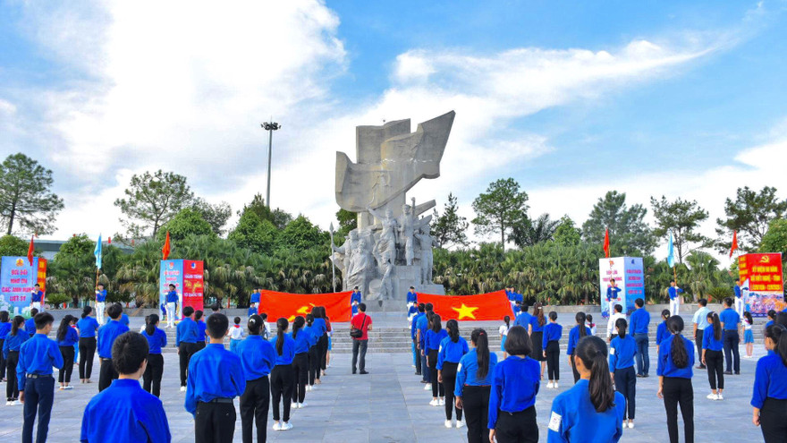 Tiếp lửa truyền thống 90 năm Xô viết Nghệ Tĩnh