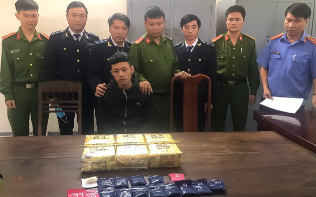 Đối tượng Ngà bị bắt giữ cùng tang vật.