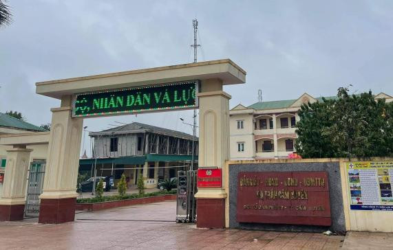 Bí thư thị trấn xin thôi chức sau khi bị tống tiền