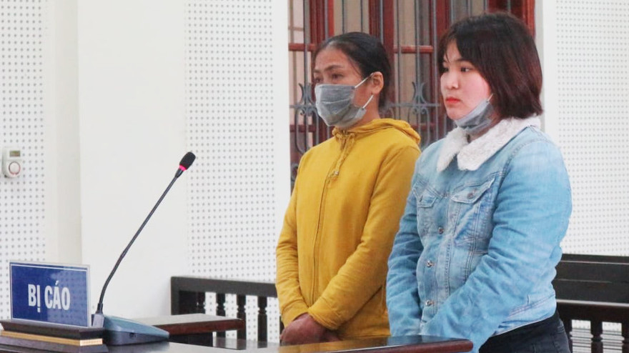 Hai bị cáo Liệu và Hạnh tại tòa