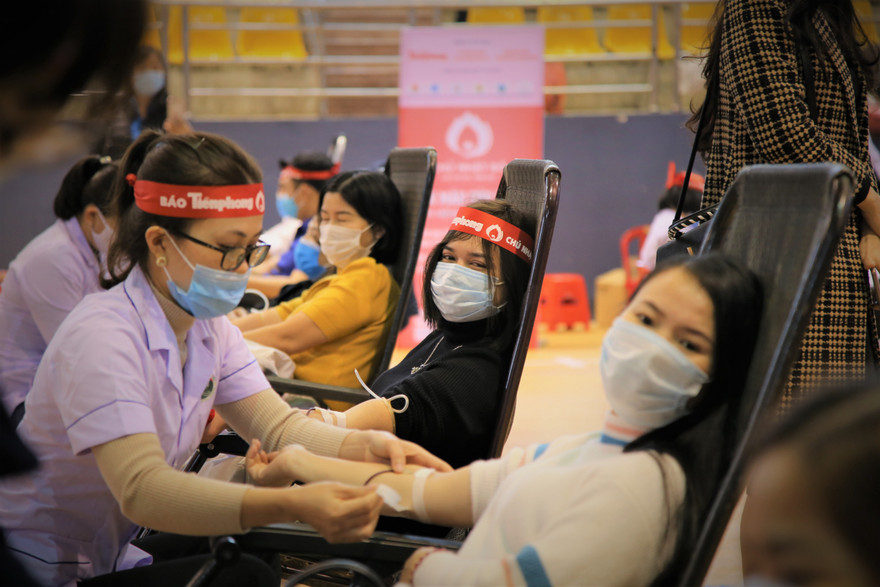 Chủ nhật Đỏ Hà Tĩnh tiếp nhận 486 đơn vị máu