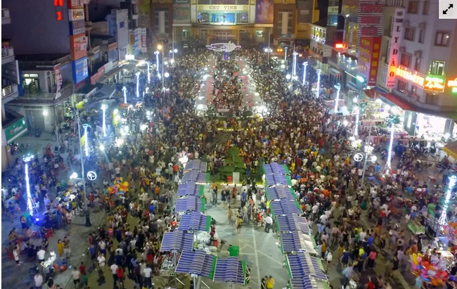 Nghệ An cấm tụ tập trên 10 người chống COVID-19