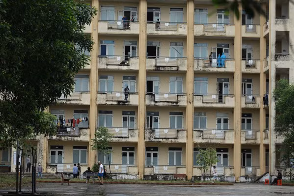 Hơn 150 lưu học sinh Lào tự ý rời khu ký túc xá không báo cáo