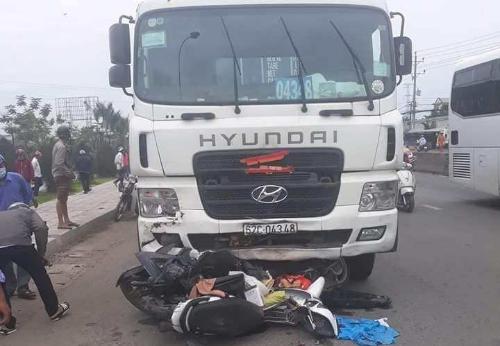 Chiếc xe container gây tai nạn chiều 2/1.