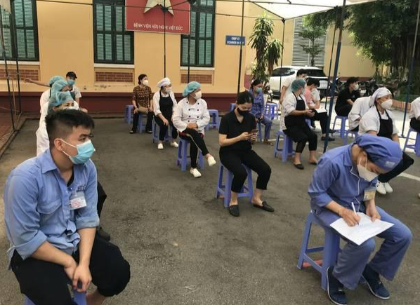 Hai nơi tập trung số mẫu bệnh phẩm dương tính, nghi ngờ nhiễm SARS-CoV-2 tại BV Việt Đức