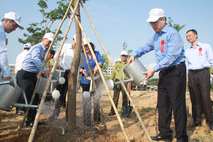 TPHCM phát động Tết trồng cây, đặt mục tiêu trồng 1 triệu cây xanh trong năm 2020