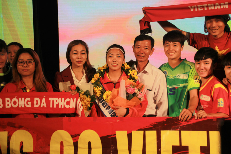 Cầu thủ Huỳnh Như nhận danh hiệu ‘Công dân trẻ tiêu biểu TPHCM’