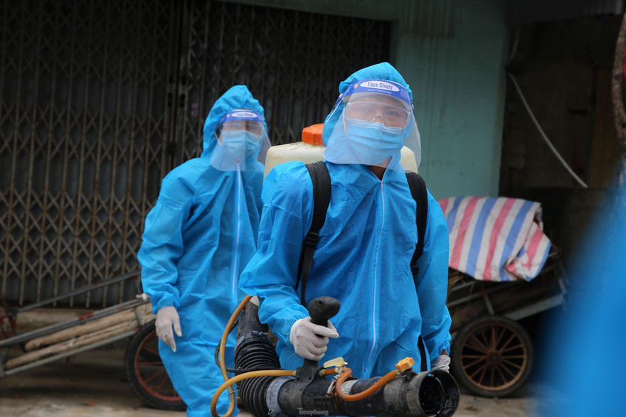 Vợ chồng về từ Bình Dương lây nhiễm COVID-19: Công an Hà Tĩnh nói gì?