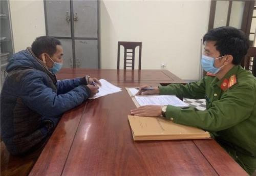 Chồng cầm dao chém vào đầu vợ vì bực thái độ