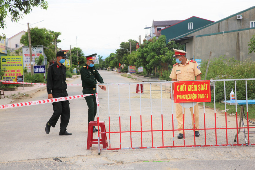 Hà Tĩnh hoãn họp HĐND tập trung nguồn lực chống dịch