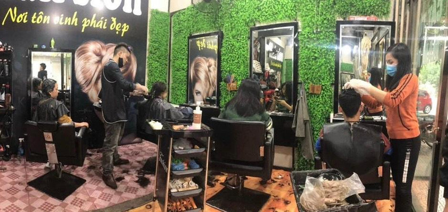 Hà Tĩnh cho phép quán cắt tóc, gội đầu.