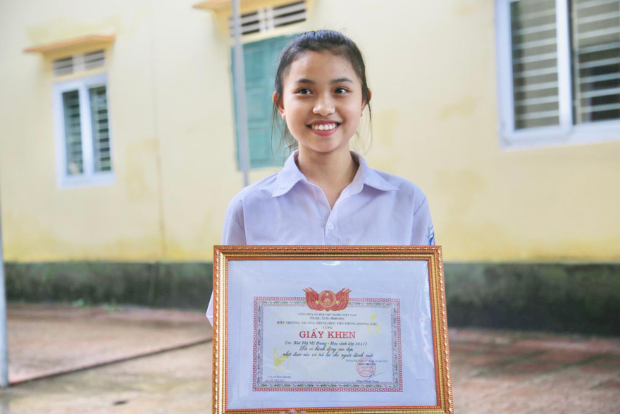 Những chia sẻ bất ngờ của nữ sinh lớp 10 nhặt được gần nửa tỷ đồng trả lại chủ nhân