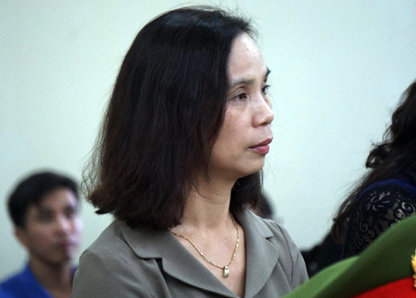 Cựu Phó giám đốc Sở không nhận tội, tự bào chữa.