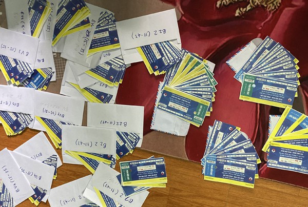 Hàng trăm vé giả được đối tượng Bùi Văn Kiên sản xuất, bán ra chợ đen.