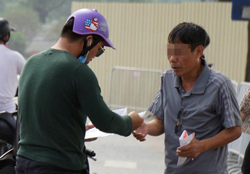 Dân phe 'hét vé' trận Việt Nam - Thái Lan gấp 10 lần giá gốc