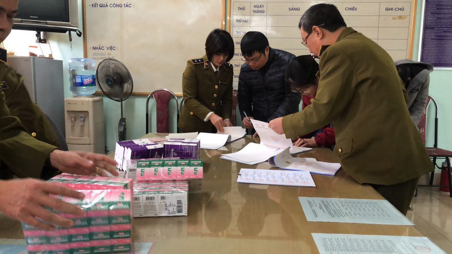 Tạm giữ lô thuốc tân dược không rõ nguồn gốc trị giá gần 2 tỷ đồng