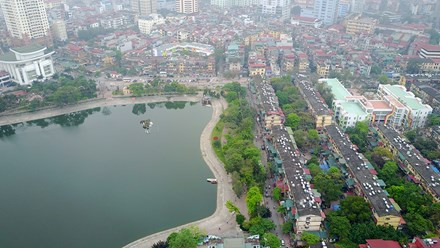 Đề xuất lấp 1ha hồ Thành Công của doanh nghiệp đang nhận được nhiều ý kiến trái chiều.