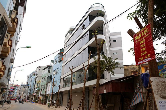 Giám đốc Sở Xây dựng 'quanh co' xử lý nhà sai phép, nhà siêu mỏng