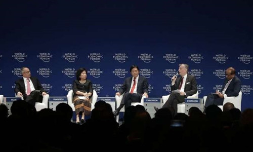 Đại diện các nước tham dự diễn đàn. Ảnh: Straits Times 