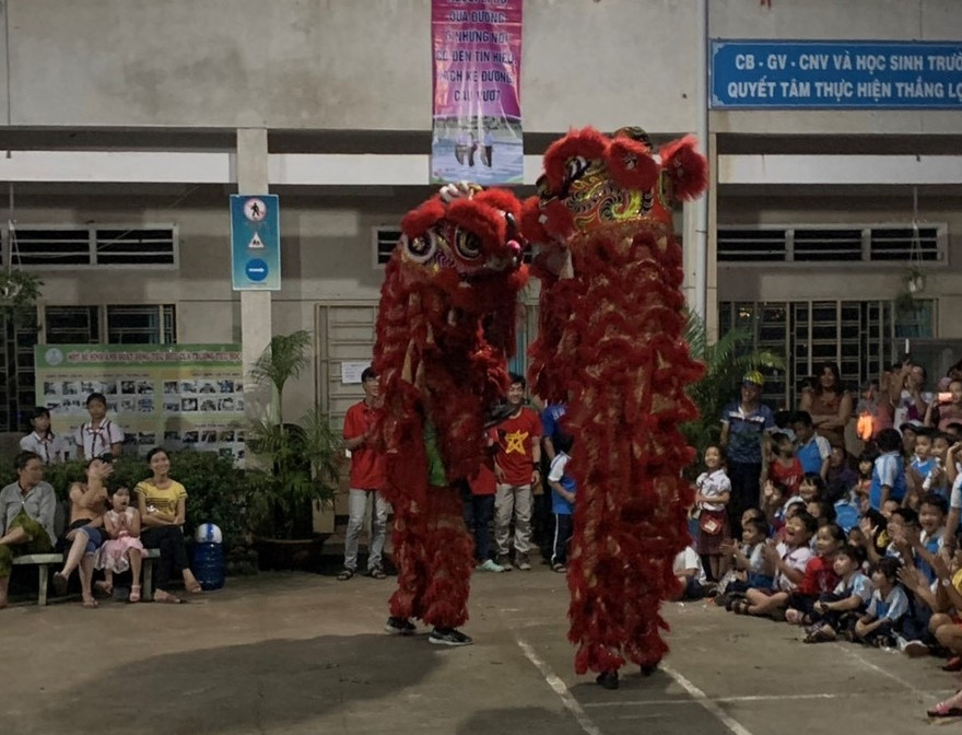 Mang Trung thu muộn đến trẻ em nhỏ vùng khó khăn tỉnh Đồng Nai 