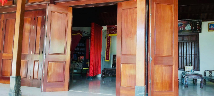 Hàng chục hộ dân bỗng dưng 'thoát nghèo' sau khi nhận tiền hỗ trợ COVID-19