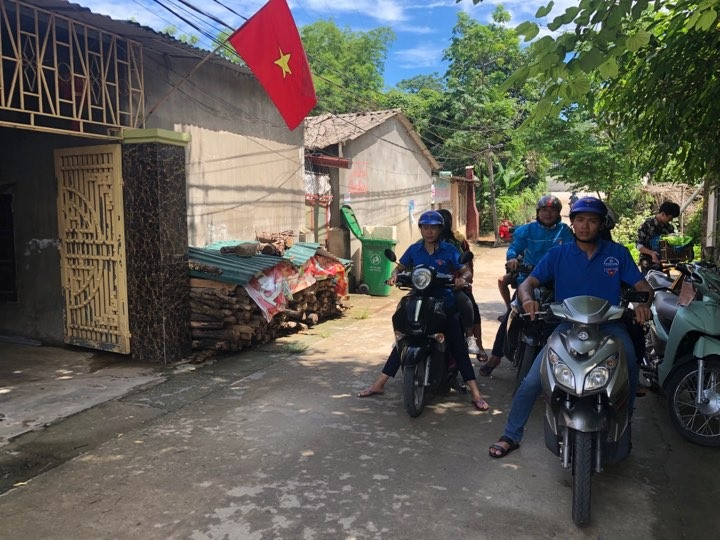 Tình nguyện mùa thi nơi 'chảo lửa Đông Dương'