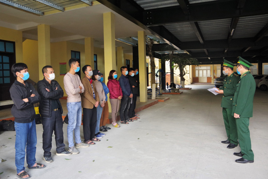 Nhận hơn 50 triệu đồng để dẫn người vượt biên trái phép