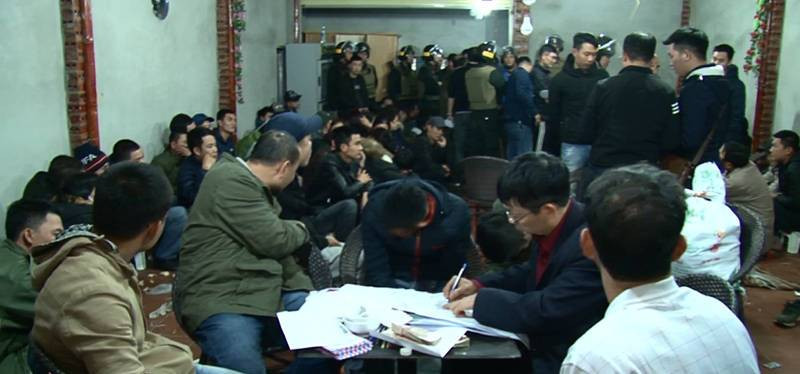 74 đối tượng bị bắt giữ cùng tang vật 500 triệu đồng tiền mặt