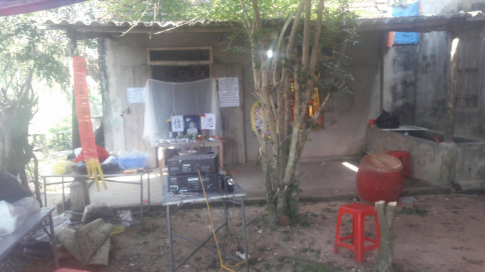  Anh trai kinh hoàng phát hiện em treo cổ tử vong trên cây khế