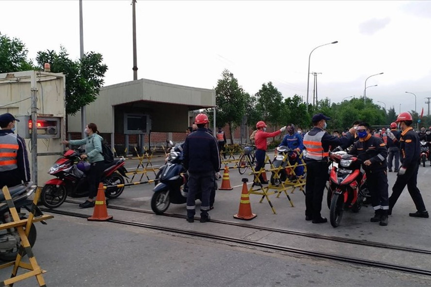 35 lao động Trung Quốc cách ly tại Hà Tĩnh trở lại làm việc