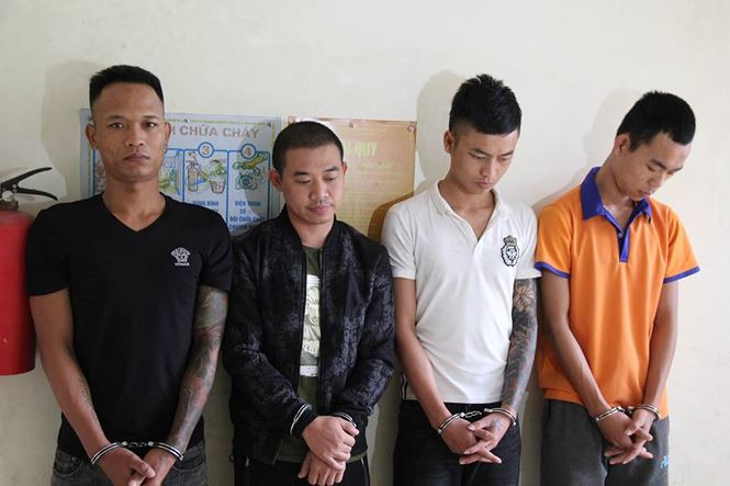 Hàng trăm cảnh sát kiểm tra 44 tiệm cầm đồ, tín dụng đen 