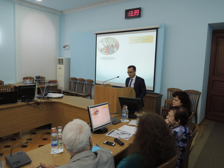 Chuyện 'ông đồ Nghệ' nhất quyết từ chối lời mời ở lại trời Tây