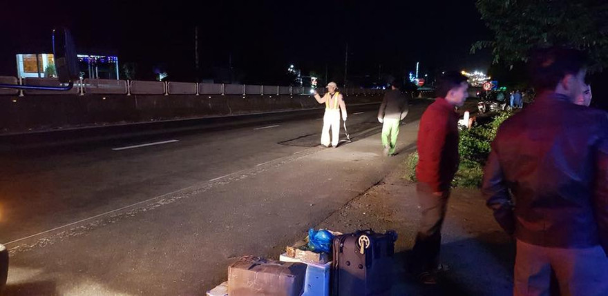 Truy tìm tài xế lái ô tô gây tai nạn chết người vào đêm mồng 2 Tết