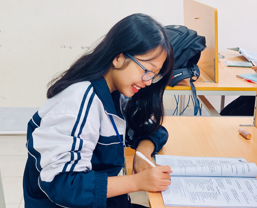 Nữ sinh xứ Nghệ được 4 trường đại học ở Mỹ, Đức 'mời chào'