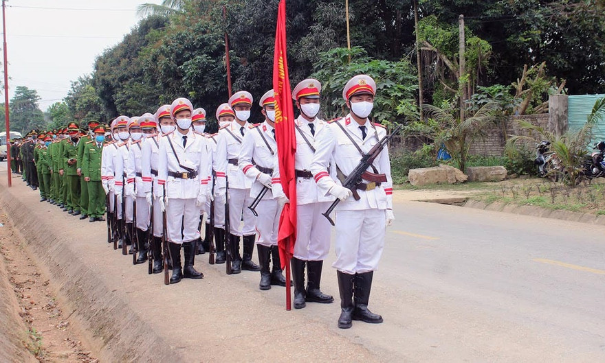 Chủ tịch nước truy tặng Huân chương cho Đại úy công an hy sinh khi bắt tội phạm