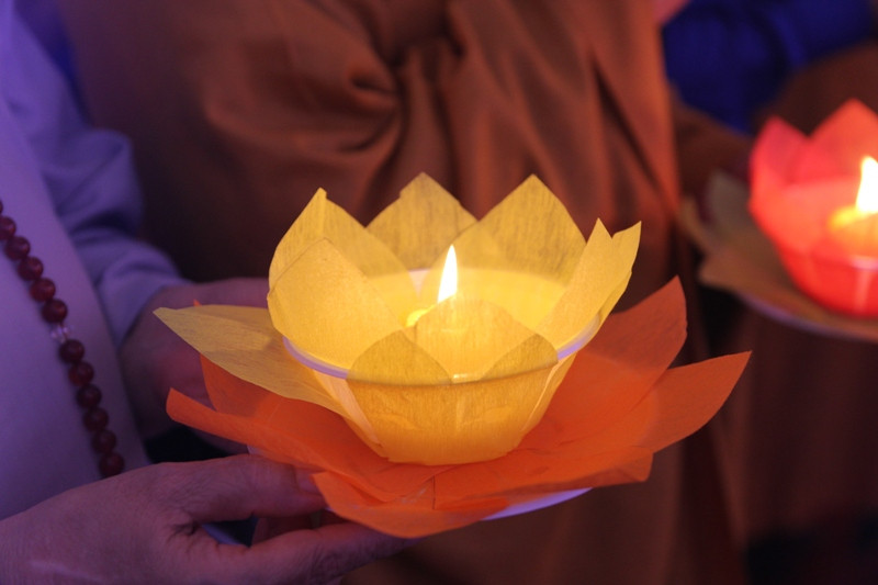 Linh thiêng đại lễ cầu siêu cho 98 thanh niên 