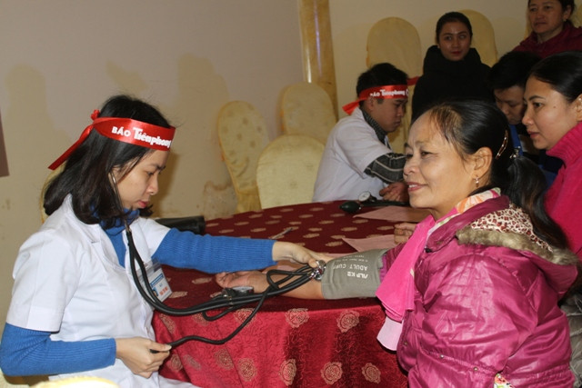 Nghệ An: Hàng nghìn người tham gia ngày hội hiến máu Chủ Nhật Đỏ