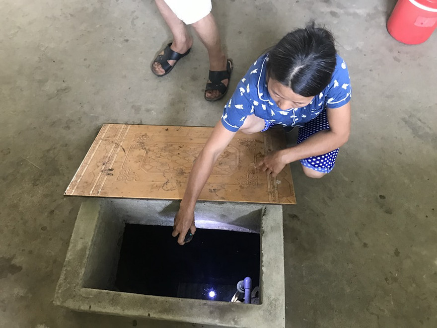 Người phụ nữ đổ thuốc diệt cỏ vào dầu gội cho hàng xóm rụng tóc, xấu xí