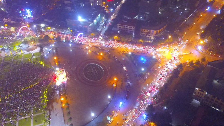 'Đêm trắng' thành Vinh sau chức vô địch VFF Cup 2018