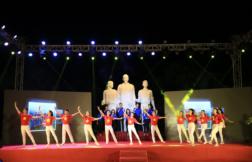 Hàng vạn thanh niên Nghệ An tham gia tình nguyện hè trong 20 năm