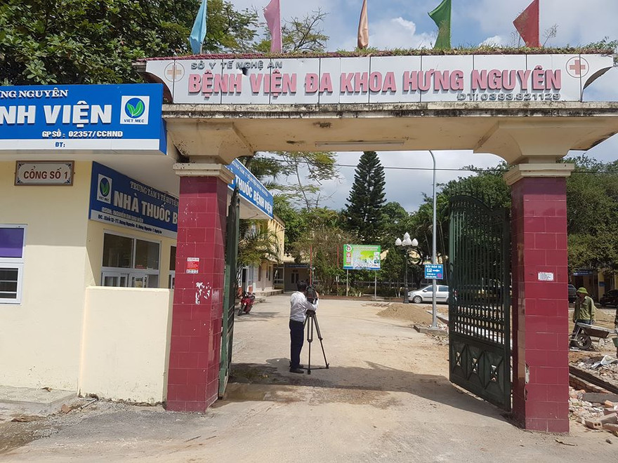 Làm rõ việc trưởng phòng ném giày dọa đồng nghiệp trong giờ hành chính