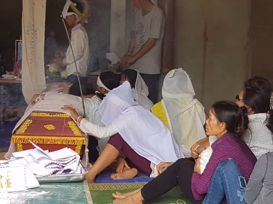 Vụ 4 người bị điện giật tử vong:Đại tang xóm nghèo, bi đát cảnh mồ côi