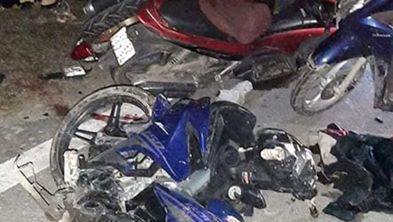 Chú rể tử vong trên đường đưa thiệp mời đám cưới