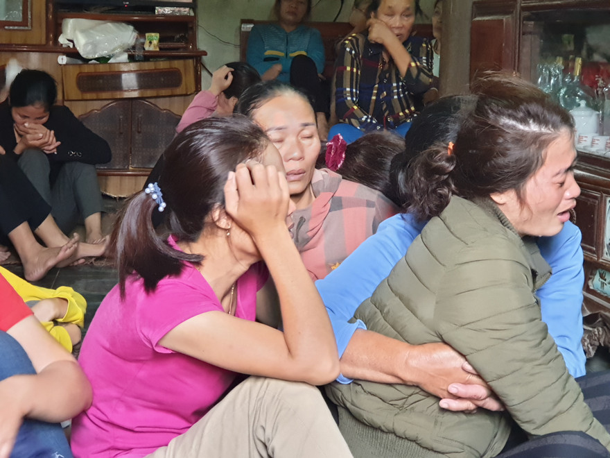 Thảm kịch 39 thi thể trên container ở Anh: Nước mắt tại quê nhà