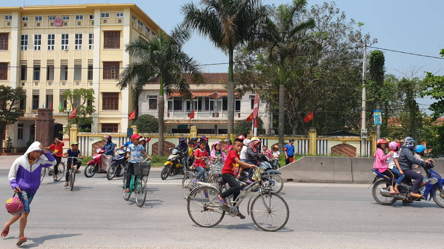 'Điểm đen' chết người chạy qua 3 trường học giải quyết thế nào?