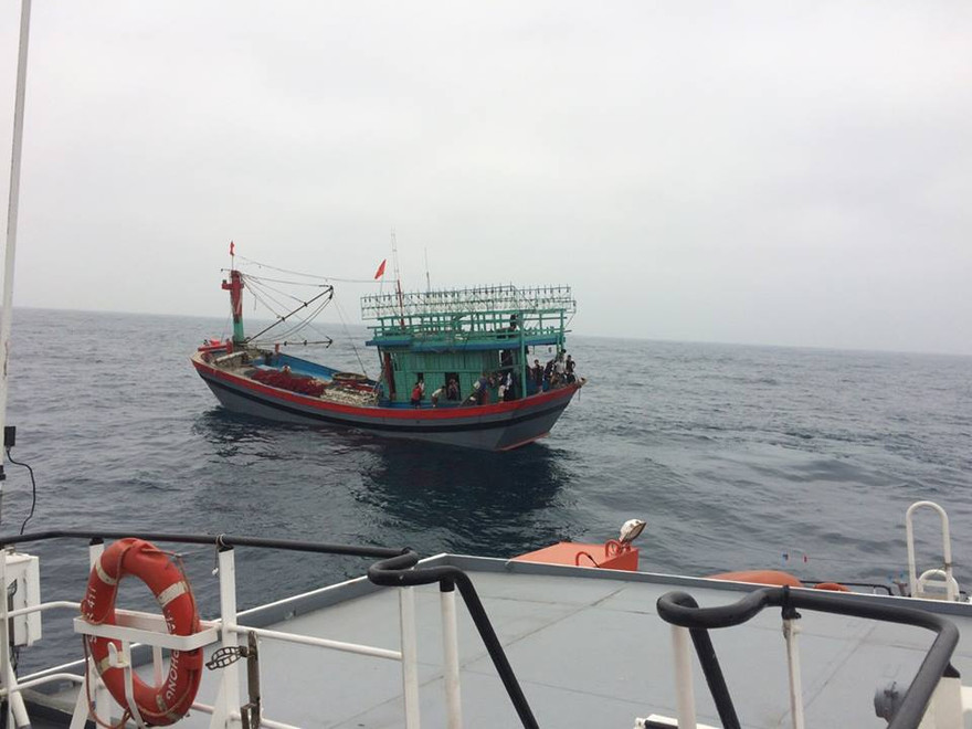 Ngư dân bị đứt lìa cả bàn tay khi kéo lưới