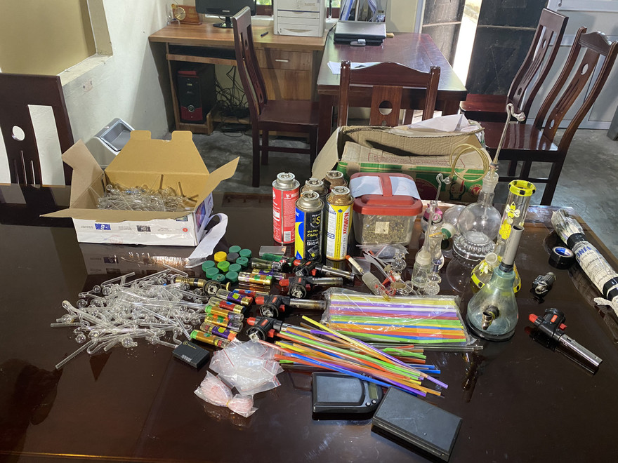 Bắt giữ đối tượng sản xuất dụng cụ sử dụng ma túy đá