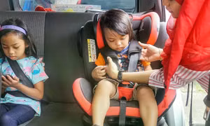 Bắt buộc lắp ghế trẻ em trên ô tô: Không bây giờ thì bao giờ? 