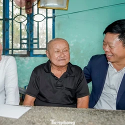 Thắp lửa ở Chủ Nhật Đỏ 